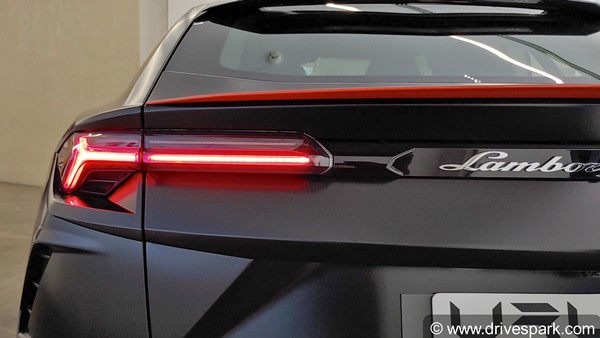 லம்போர்கினி உருஸ் கிராஃபைட் கேப்சூல் எடிசன் இந்தியாவில் விற்பனைக்கு அறிமுகம்... கார் வேற லெவல்ல இருக்குங்க!