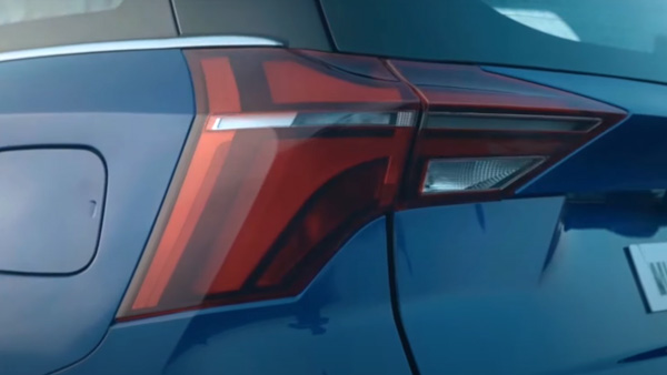 பெரிதும் எதிர்பார்க்கப்பட்ட Mahindra XUV700 காருக்கு இந்தியாவில் புக்கிங் தொடங்கியது... ஆனா அதிகாரப்பூர்வ புக்கிங்க அல்ல! பெரிதும் எதிர்பார்க்கப்பட்ட Mahindra XUV700 காருக்கு இந்தியாவில் புக்கிங் தொடங்கியது... ஆனா அதிகாரப்பூர்வ புக்கிங்க அல்ல!