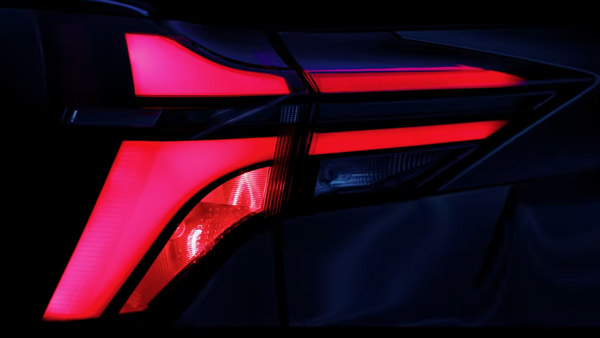 ஸ்டைலிஷான எல்இடி விளக்குகளுடன் உருவாகும் மஹிந்திரா எக்ஸ்யூவி700!! டீசர் வீடியோ வெளியீடு