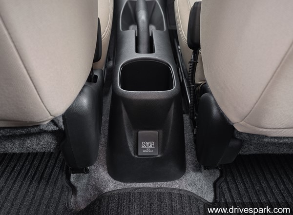 Tata Tigor தொடங்கி மொத்தம் மூன்று கார்களுக்கு போட்டி... 2021 Honda Amaze காரின் முழு ரிவியூ தகவல்...