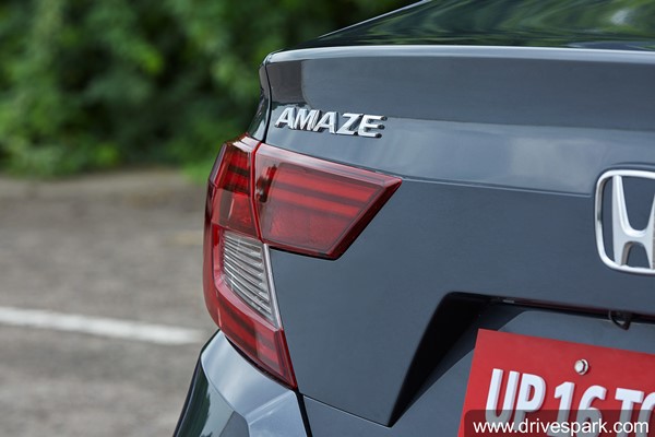 Tata Tigor தொடங்கி மொத்தம் மூன்று கார்களுக்கு போட்டி... 2021 Honda Amaze காரின் முழு ரிவியூ தகவல்...
