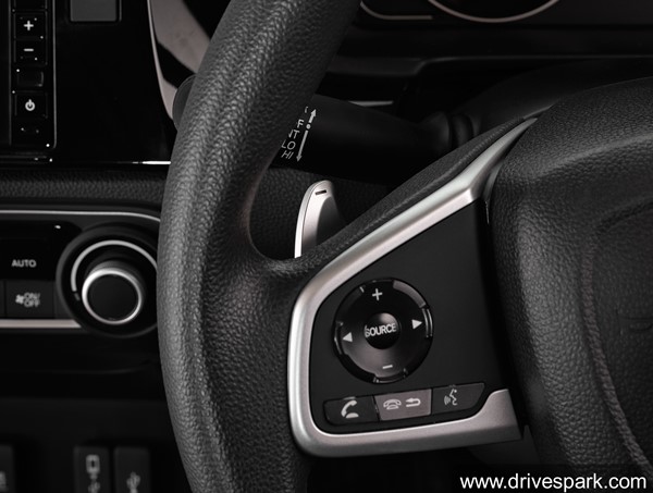 Tata Tigor தொடங்கி மொத்தம் மூன்று கார்களுக்கு போட்டி... 2021 Honda Amaze காரின் முழு ரிவியூ தகவல்...