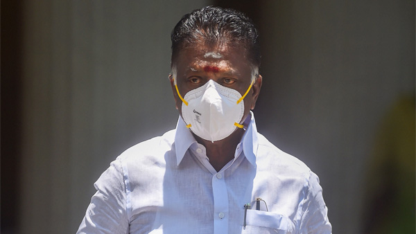 கொத்தாக ஒரே இடத்தில் 20 சொகுசு கார்களை தூக்கிய அமலாக்க துறை... ஒவ்வொரு காரின் விலையையும் கேட்டா தலையே சுத்துது!!