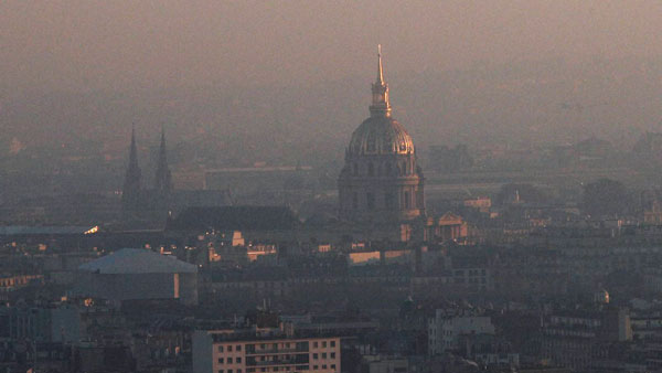 நல்லா லவ் பண்ணுங்க... ஸ்லோவா போங்க... இனி இந்த ஊரில் 30 கிலோ மீட்டர் வேகத்திற்கு மேல் வண்டி ஓட்ட கூடாது!