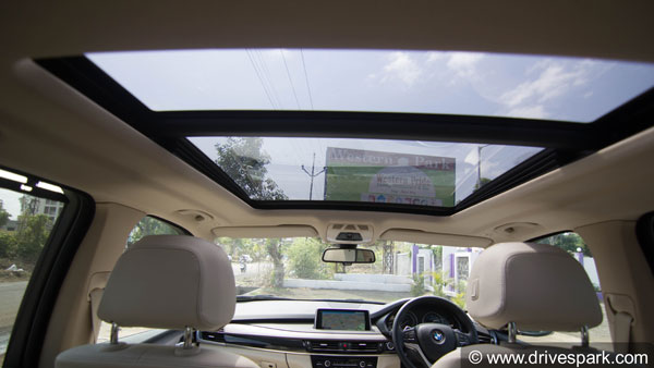 காரில் சன்ரூஃப் இருந்தால் என்னென்ன பிரச்னைகள் வரும் தெரியுமா? இந்த விஷயத்தை உங்ககிட்ட யாரும் சொல்ல மாட்டாங்க!