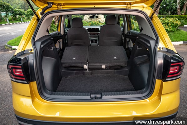 கியா செல்டோஸ், ஹூண்டாய் கிரெட்டாவிற்கு நெருக்கடி... ஃபோக்ஸ்வேகன் டைகுன் காருக்கான முன்பதிவு தொடக்கம்!