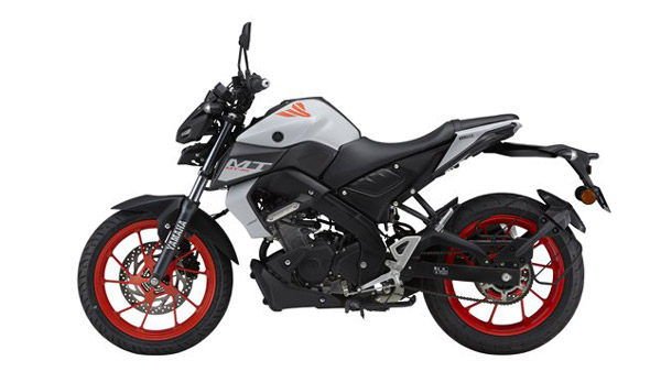 தொடர்ந்து விற்பனையில் ஜொலித்து கொண்டிருக்கும் Yamaha FZ!! R15 விற்பனையிலும் முன்னேற்றம்