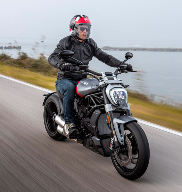 2021 டுகாட்டி சூப்பர்ஸ்போர்ட் 950 பைக் இந்தியாவில் அறிமுகம்!! விலையை மட்டும் கேட்காதீங்க!