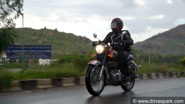 அதிர்வுகள் இல்லாத சுகமான பயணம்! சூப்பர் வசதிகளுடன் வேற லெவலுக்கு மாறிய புதிய ராயல் என்பீல்டு கிளாசிக் 350 பைக்