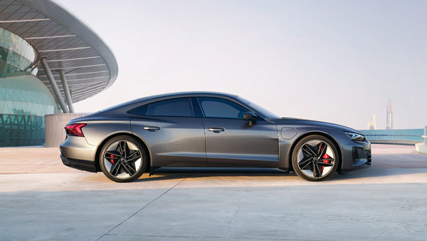 உலக மின் வாகன தின ஸ்பெஷல்: உலகின் மிக அதிக வேக திறனுடைய எலெக்ட்ரிக் கார்கள்... இவ்ளோ வேகத்தில் போகும் மின்சார கார்கள்கூட இருக்கா?