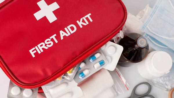 எப்போ எது வேணாலும் நடக்கலாம்... உங்க காரில் இந்த டூல்கள் கண்டிப்பா இருக்கணும்... இவ்ளோ நாளா தெரியாம போச்சே!