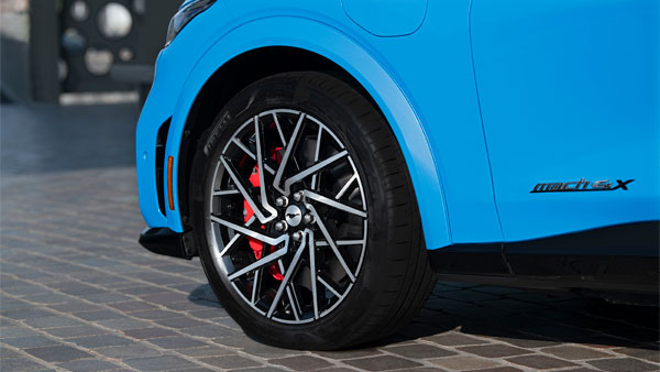 நாட்டை விட்டு வெளியேறிய Ford... சோகம் வேண்டாம் நம்ம ஆளுங்களுக்கு பிடித்த கார் விரைவில் அறிமுகமாகிறது!