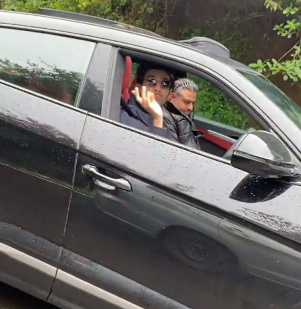 வழி தவறி வந்த பிரபல நடிகர்... உதவி கேட்டவரிடம் பதிலுக்கு போலீஸ் என்ன கேட்டாங்க தெரியுமா? இத எதிர்பார்க்கவே இல்ல!