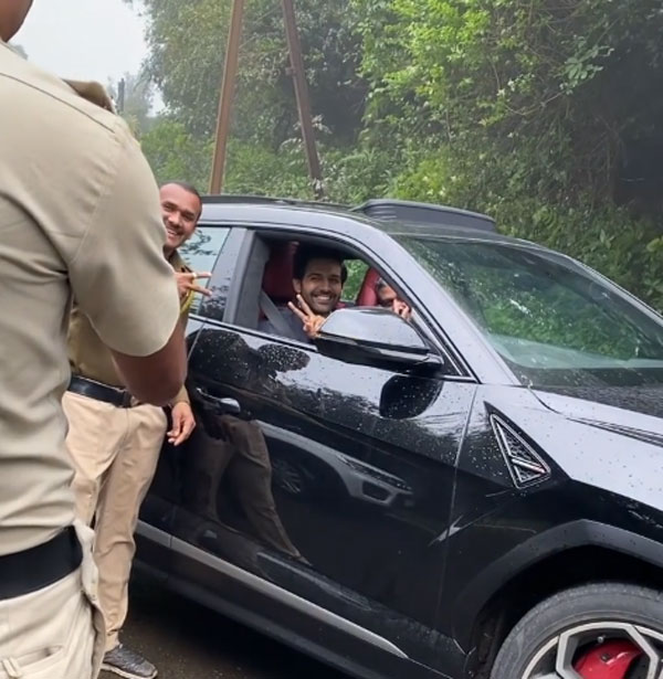 வழி தவறி வந்த பிரபல நடிகர்... உதவி கேட்டவரிடம் பதிலுக்கு போலீஸ் என்ன கேட்டாங்க தெரியுமா? இத எதிர்பார்க்கவே இல்ல!