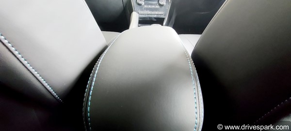 இவ்ளோ தரமானதா இருந்தா யாருதான் வாங்காம இருப்பா... 226 Tata Nexon EV காரை ஆர்டர் செய்த கொல்கத்தா காவல்துறை!