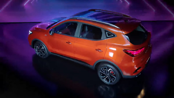 MG Motor Astor எஸ்யூவி இந்தியாவில் வெளியீடு! இதுவரை எந்த ஒரு காரில் இடம் பெறாத அம்சங்களுடன்... காரா இல்ல ரோபாவா!