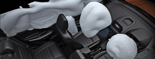 பாதுகாப்பான காருங்க... எத்தனை உயிர்களை காப்பாத்தியிருக்கு தெரியுமா? பிரியாவிடை பெறுகிறது ஃபோர்டு ஈக்கோஸ்போர்ட்