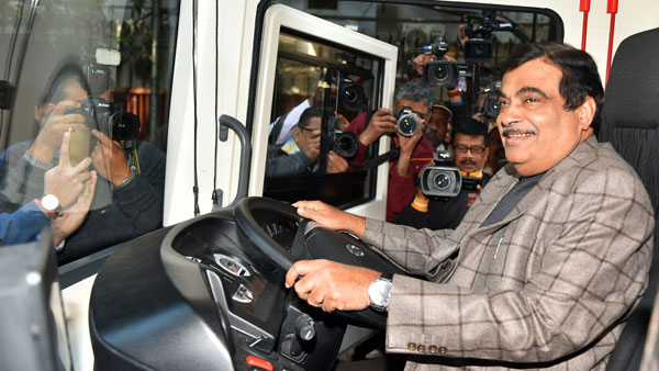 கார்களின் ஹாரன் சவுண்டை மாற்ற ஒன்றிய அரசு திட்டம்... இனி எப்படி சவுண்ட் வரும்னு தெரிஞ்சா அசந்திருவீங்க!