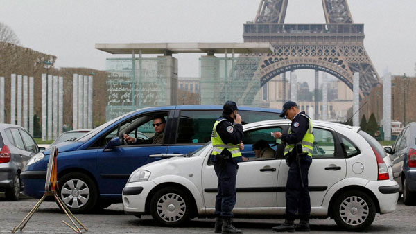 வருகிறது புதிய சட்டம்... இனி குறைவான எரிபொருளுடன் வண்டி ஓட்ட கூடாது! எவ்ளோ அபராதம்னு தெரிஞ்சா ஆடிப்போயிருவீங்க