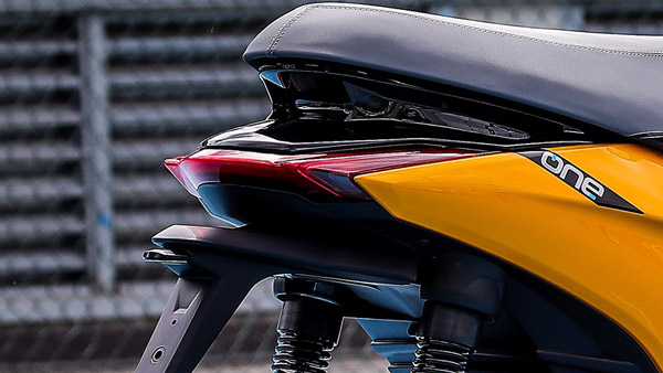 மிக விரைவில் உலகளவில் அறிமுகமாகிறது Piaggio One எலெக்ட்ரிக் ஸ்கூட்டர்... ஸ்கூட்டர் பற்றிய முக்கிய விபரங்கள் உள்ளே!