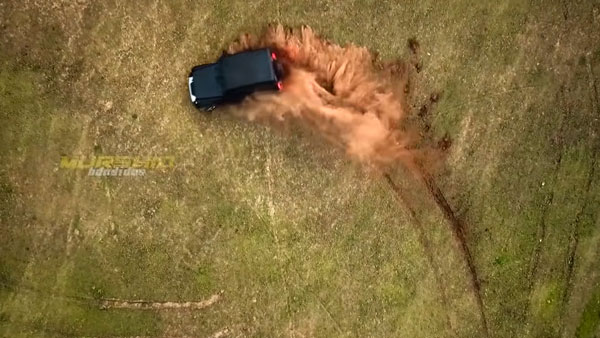 காசு பாக்க நினைத்த யுட்யூபர்... ரூ. 10 ஆயிரத்தை அபராதமாக வாங்கி சென்ற ஆர்டிஓ அதிகாரிகள்! தரமான சம்பவம்!