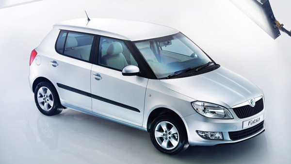 இந்தியாவில் படு தோல்வி அடைந்த டாப் 7 ஹேட்ச்பேக் கார்கள்... இந்த காருங்க கூட தோல்வி அடைஞ்சிருக்கா!! நம்பவே முடியல!!