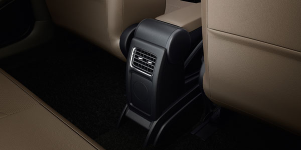 Ford Ecosport காரைபோல் இந்தியாவை விட்டு வெளியேறும் பிரபல கார் மாடல்... இப்படியோ போன என்ன ஆகுறது?