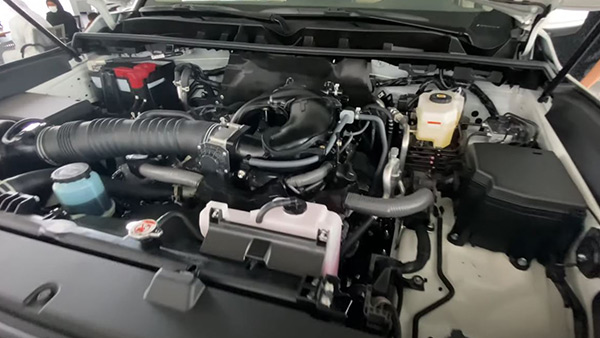 ஜப்பானில் இன்று புக் செய்தால், 4 வருடங்கள் கழித்தே டெலிவிரி! டொயோட்டா லேண்ட் க்ரூஸருக்கு குவியும் முன்பதிவுகள்