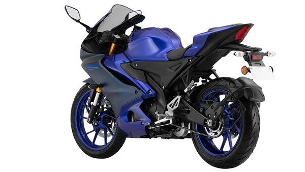 டிராக்சன் கன்ட்ரோல், குயிக் ஷிஃப்டர் வசதிகளுடன் புதிய தலைமுறை Yamaha R15 அறிமுகம்... அட விலை இவ்ளோ கம்மியா!!
