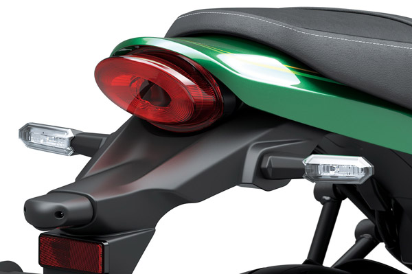 இன்னும் ஒரு அதிக விலை பைக்கை இந்தியாவில் அறிமுகம் செய்த Kawasaki! பட்ஜெட் விலை கார்களை விட அதிக விலை!