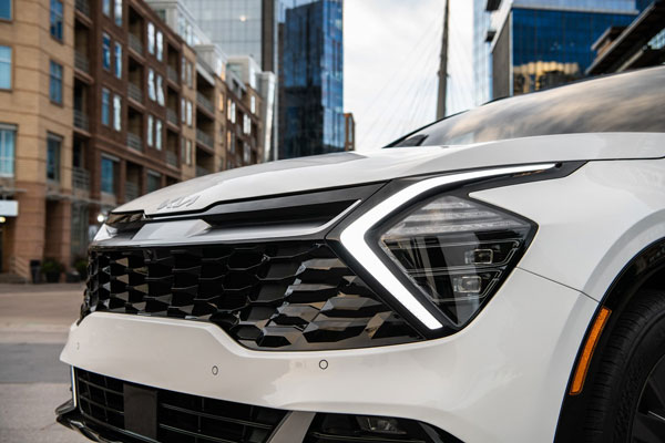 ஆஃப்-ரோடு வாகனமாக புதிய ஸ்போர்டேஜ் காரை வெளியீடு செய்துள்ள கியா!! கூடுதல் பருமனாகவும் மாறியுள்ளது!