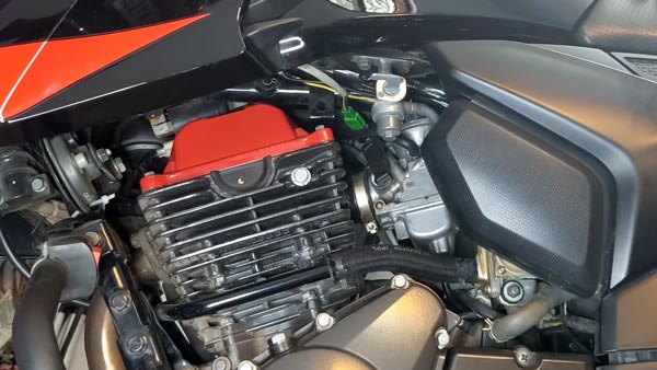 இந்த ஒரு ஸ்விட்ச் இருந்தா பைக் திருட்டை சுலபமா தடுக்கலாம்... அட இது இத்தன நாளா தெரியாம போச்சே!