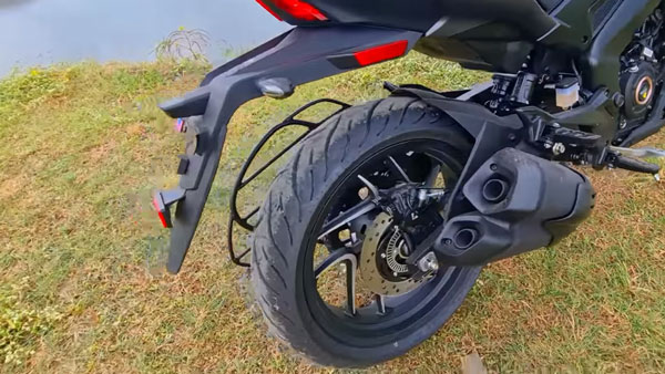 பஜாஜ் டோமினார் 400 பைக்கில் புதியதாக இத்தனை அப்டேட்களா!! அறிமுகத்திற்கு முன்னதாக வீடியோ வெளியீடு!