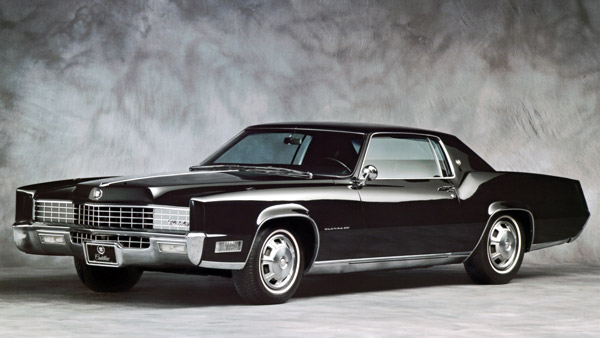 இந்த கார்கள் இல்லாமல் பேய் படம் இல்லை... இத நீங்க நிச்சயம் கவனிச்சிருக்க மாட்டீங்க!