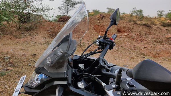 மோட்டார்சைக்கிள்களில் கில்-சுவிட்ச் வழங்குவதற்கான உண்மை காரணம் என்ன? அட இத்தன நாளா இது தெரியாம பேச்சே!