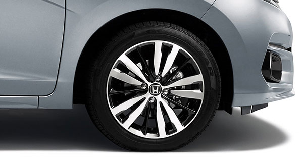 முடிவிற்கு வந்த 18 வருட விற்பனை!! ஹோண்டா ஜாஸ் ஹேட்ச்பேக்கை வழியனுப்பி வைத்த மலேசியர்கள்!