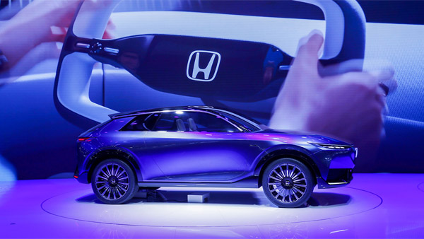 500கிமீ பயமே இல்லாம போகலாம்... அடுத்த வருஷம் விற்பனைக்கு வருகிறது Honda HR-V எலெக்ட்ரிக் கார்! எங்கு?