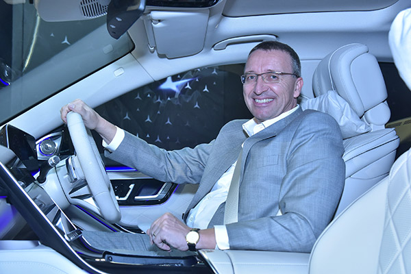 இனி இந்தியாவிலேயே அசெம்பிள் செய்யப்படும் மெர்சிடிஸ் எஸ்-கிளாஸ் செடான்!! புதிய விலைகளில் அறிமுகம்