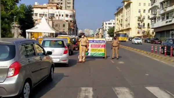 ஒரே நாளில் இத்தனை பேர் மீது வழக்கா!! சென்னையில் வாகன ஓட்டிகளை விரட்டி விரட்டி பிடிக்கும் போலீஸார்!