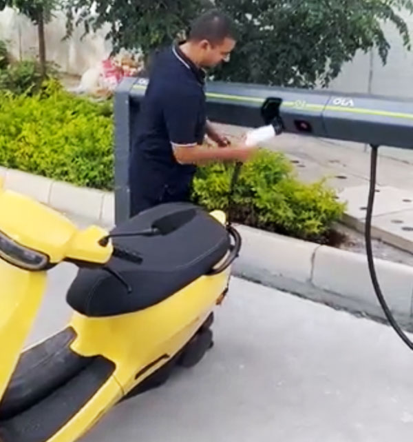 ஓலா நிறுவனத்தின் எலெக்ட்ரிக் ஸ்கூட்டருக்கான முதல் ஹைப்பர்சார்ஜர் நிலையம் திறப்பு!