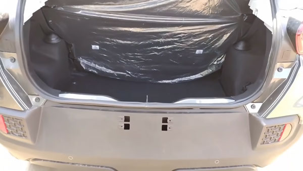 புதிய டாடா பஞ்ச் காரின் மலிவான ப்யூர் வேரியண்ட்!! ரூ.5 லட்சத்திற்கு ஏற்ற கார் தானா?