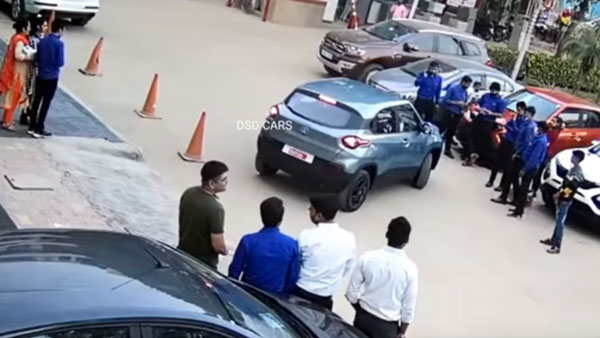 ஷோரூமை விட்டு வெளியேகூட போகல... அதுக்குள்ள நொருக்கிட்டாரு! உற்சாக மிகுதியால் நடந்த சோகம்!