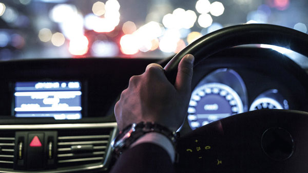 காரை டெஸ்ட் டிரைவ் செய்ய போறீங்களா? அதுக்கு முன்னாடி இந்த விஷயங்களை மனசுல வச்சுட்டு காரை தொடுங்க! காரை டெஸ்ட் டிரைவ் செய்ய போறீங்களா? அதுக்கு முன்னாடி இந்த விஷயங்களை மனசுல வச்சுட்டு காரை தொடுங்க!