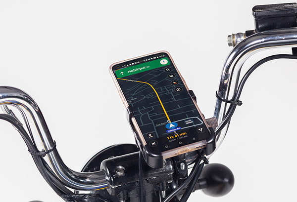 இவ்ளோ குண்டான டயரில் எலெக்ட்ரிக் வாகனமா!! அசத்தலா இருக்கே... பதின் பருவ வாலிபர்களுக்கான பிரத்யேக இ-வாகனம்!