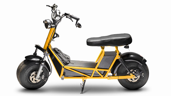 இவ்ளோ குண்டான டயரில் எலெக்ட்ரிக் வாகனமா!! அசத்தலா இருக்கே... பதின் பருவ வாலிபர்களுக்கான பிரத்யேக இ-வாகனம்!