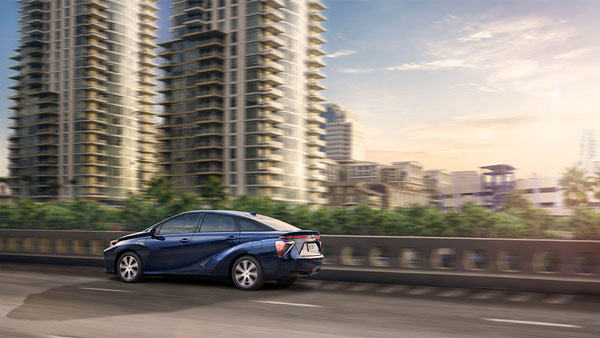 1359கிமீ கடந்து கின்னஸ் உலக சாதனை படைத்த ப்யூவல் செல் கார்... இது இருந்த பல நாட்களுக்கு பங்க் பக்கம் ஒதுங்கவே வேண்டாம்!