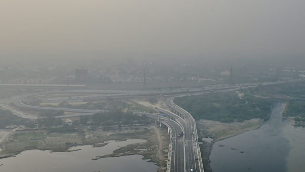 குடுத்து வெச்சவங்க! தீபாவளி பரிசாக ஊழியர்களுக்கு எலெக்ட்ரிக் ஸ்கூட்டர்கள்! விலை எவ்ளோனு தெரிஞ்சா அசந்திருவீங்க