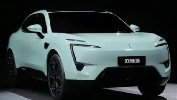 ஒற்றை சார்ஜில் 700 கிமீ பயணிக்கும் இ-கார் சீனாவில் அறிமுகம்! இதுமாதிரி இ-கார்கள் எப்போதான் இந்தியாவிற்கு வருமோ!