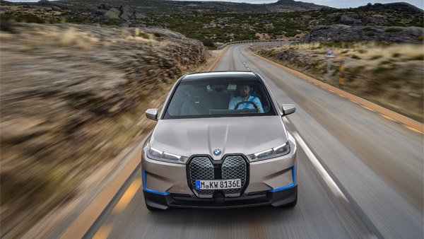 இந்தியாவில் களமிறங்க தயாராகும் பிஎம்டபிள்யூ ஐஎக்ஸ் எலக்ட்ரிக் எஸ்யூவி கார்!! புதிய டீசர் வெளியீடு