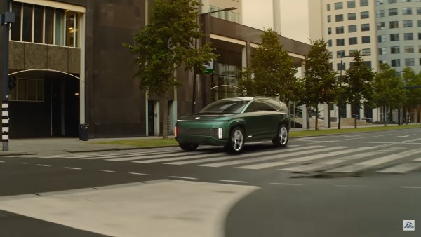 இப்படி ஒரு காருக்காக எத்தன வருஷம் வேணும்னாலும் வெயிட் பண்ணலாம்! Hyundai Seven Concept வெளியீடு!